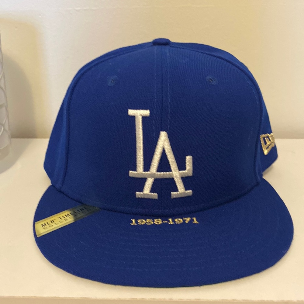 Mens Fitted hat never wore